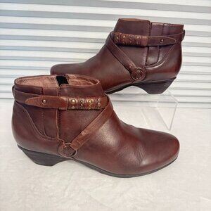 Abeo Nancy 9 N Womens Brown Leather Upper Ankle Booties Zip Side Rubber Outsole